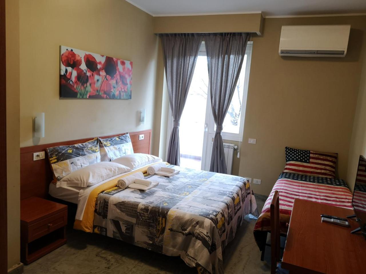 Smart Trastevere Рим Екстер'єр фото